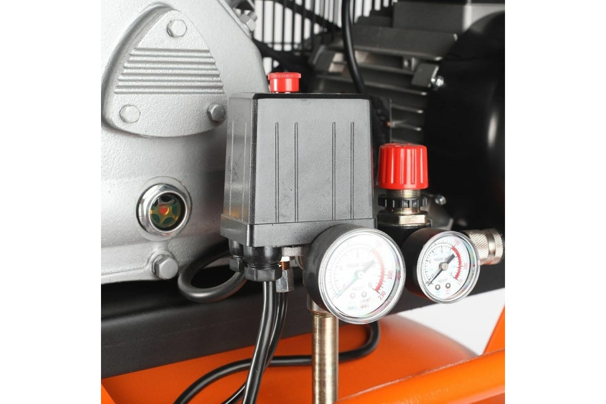 Компрессор Patriot REMEZA СБ 4/С-100 LB 30 АВ вертикальный 520306330