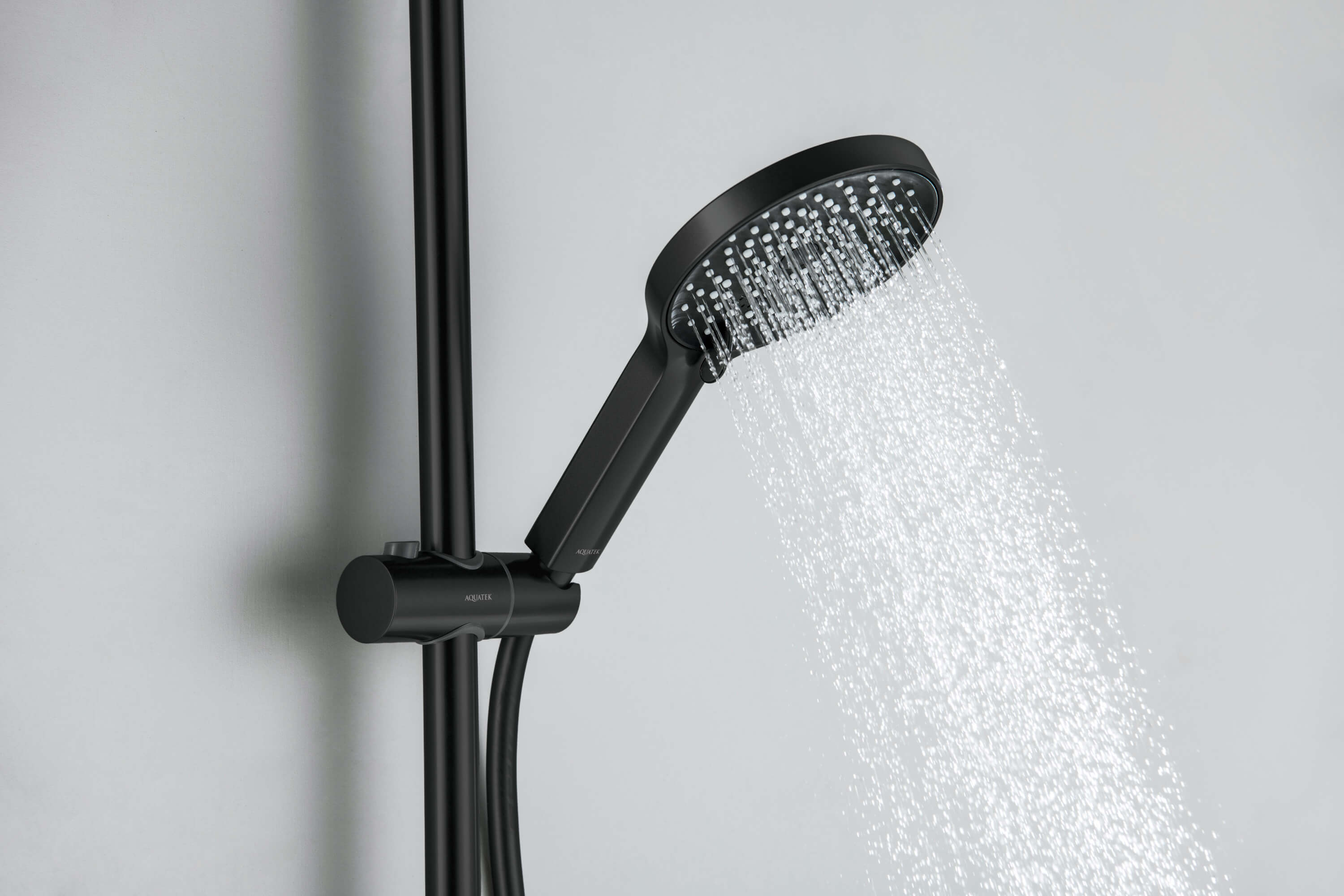 Душевой гарнитур Aquatek Лугано AQ2022MB черный матовый Душевой гарнитур Aquatek Лугано AQ2022MB черный матовый