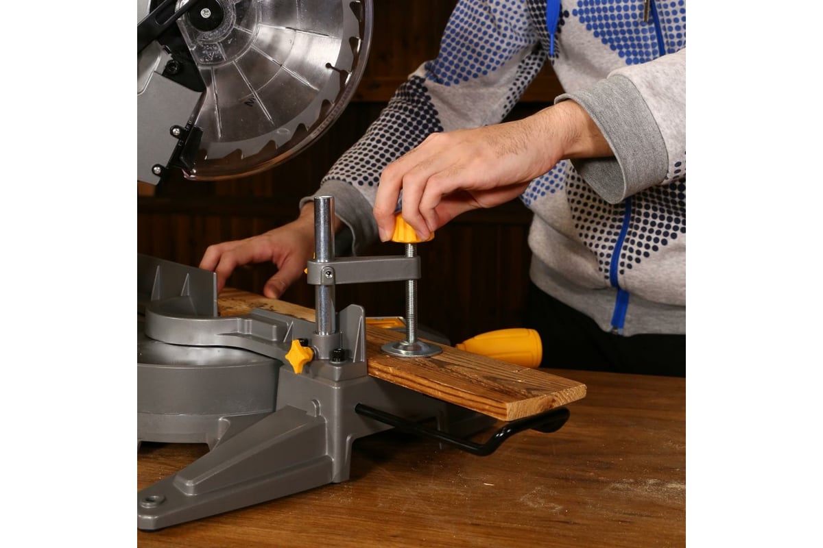 Торцовочная пила Deko DKMS2000-255 Laser 063-4315