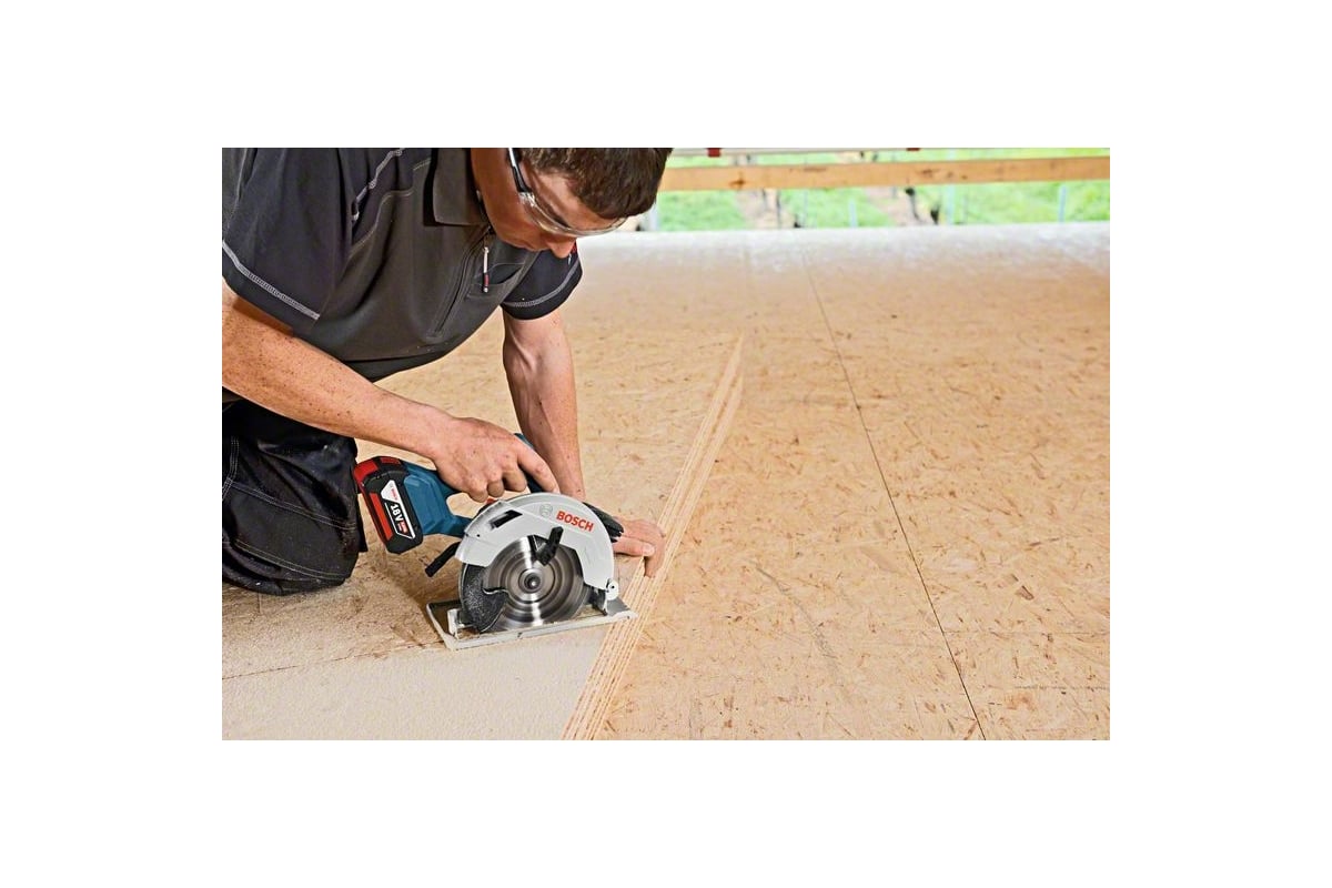 Аккумуляторная дисковая пила Bosch GKS 18V-57 0615990M42