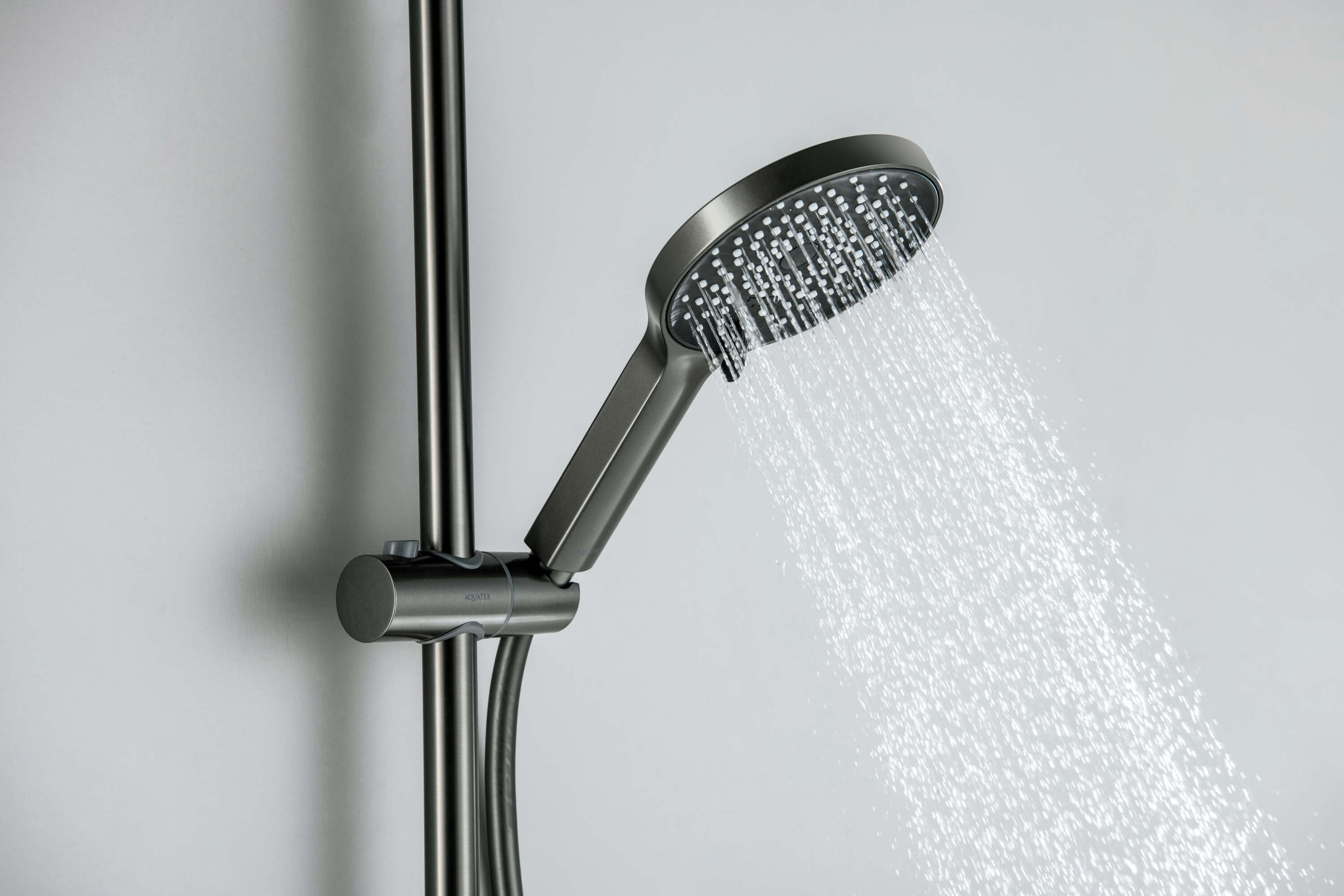 Душевой гарнитур Aquatek Лугано AQ2022BGM оружейная сталь Душевой гарнитур Aquatek Лугано AQ2022BGM оружейная сталь