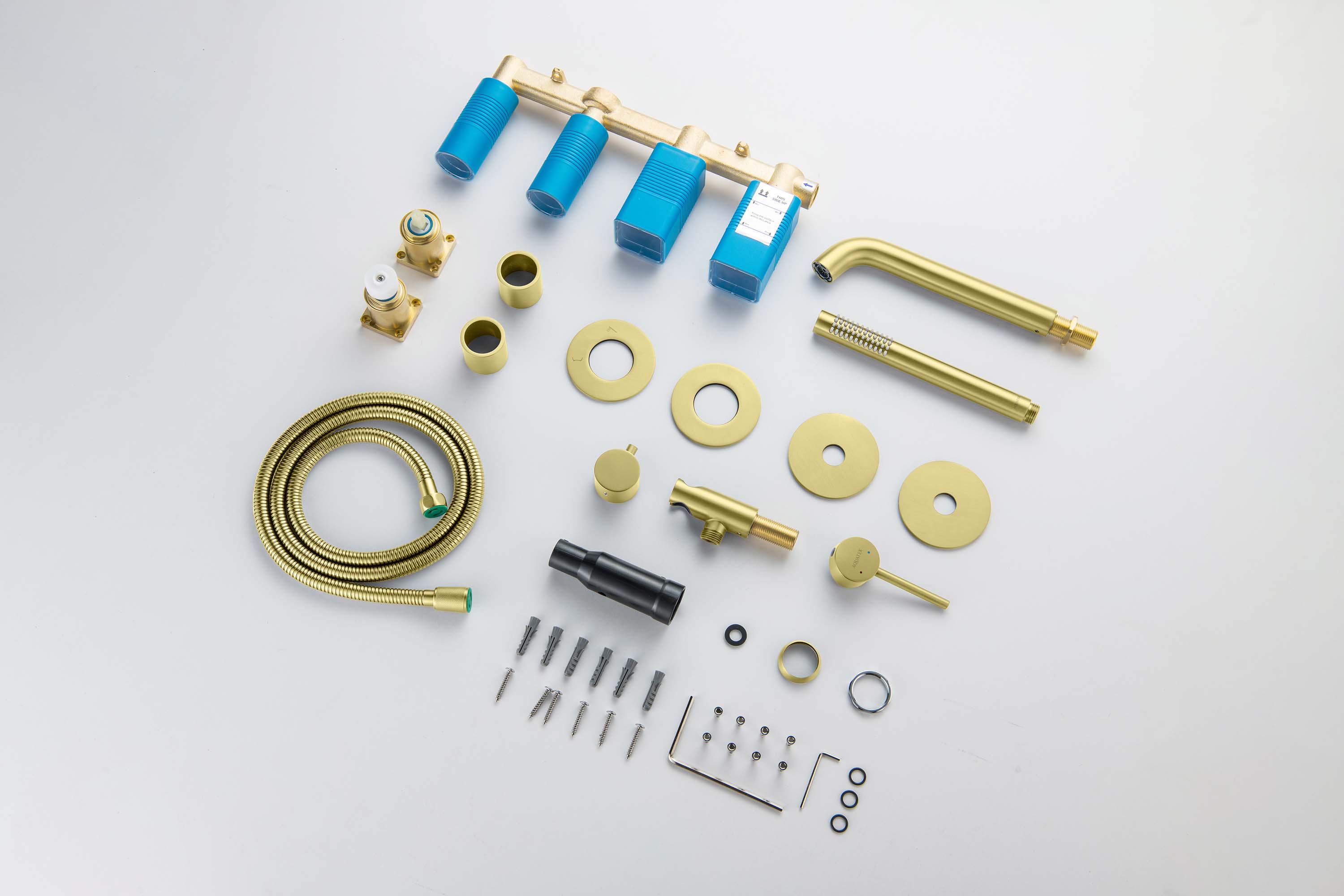 Смеситель для ванны Aquatek Европа AQ1344BG шлифованное золото Смеситель для ванны Aquatek Европа AQ1344BG шлифованное золото