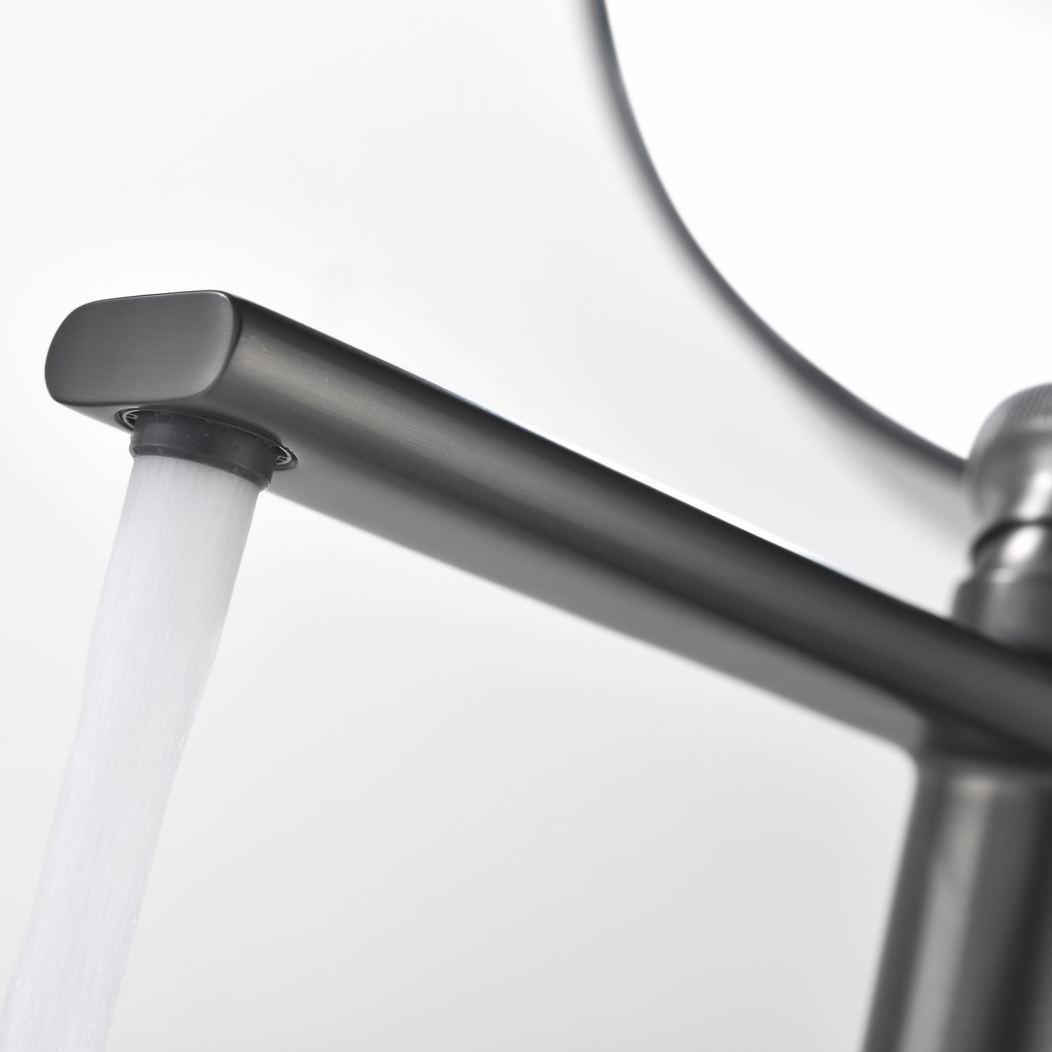 Смеситель для раковины Black&White Gravity GF-7307-GM оружейная сталь