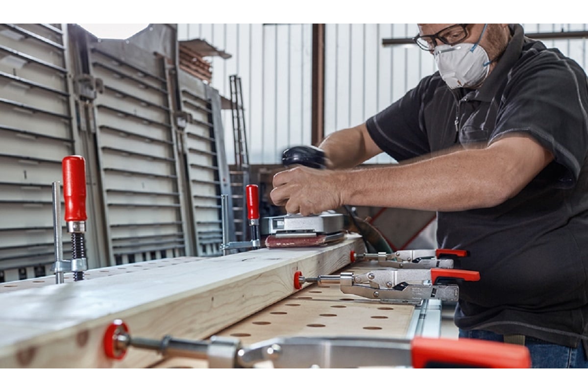 Набор зажим регулируемый вертикальный и адаптер для МФ столов BESSEY BE-STC-VH50-T20