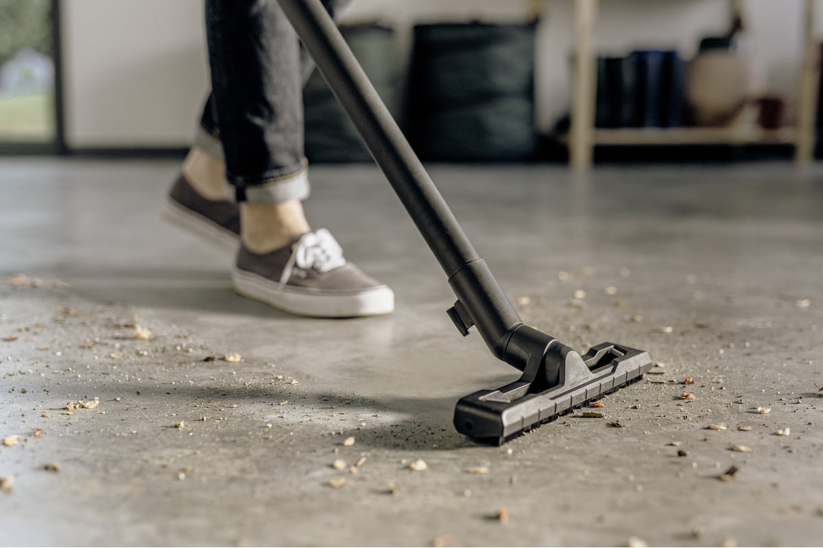 Хозяйственный пылесос Karcher WD 2 Plus V-12/6/18/C (YYY) EU 1.628-015.0