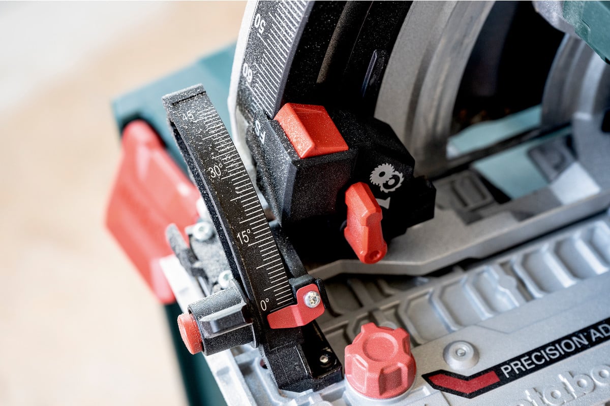 Аккумуляторная погружная пила Metabo KT 18 LTX 66 BL 601866660