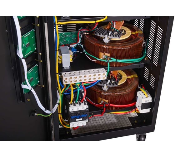 Трехфазный стабилизатор Ресанта АСН 30000/3 63/4/7