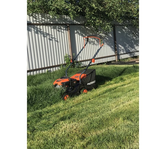 Бензиновая газонокосилка Patriot PT 40 512109401