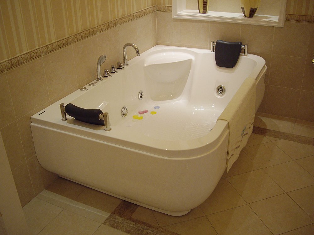 Акриловая ванна Gemy G9085 K R 180x116 см