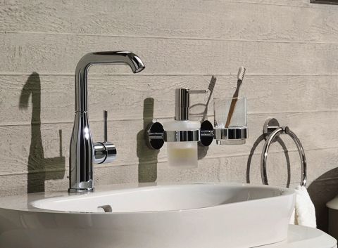 Смеситель для раковины Grohe Essence+ 23462001