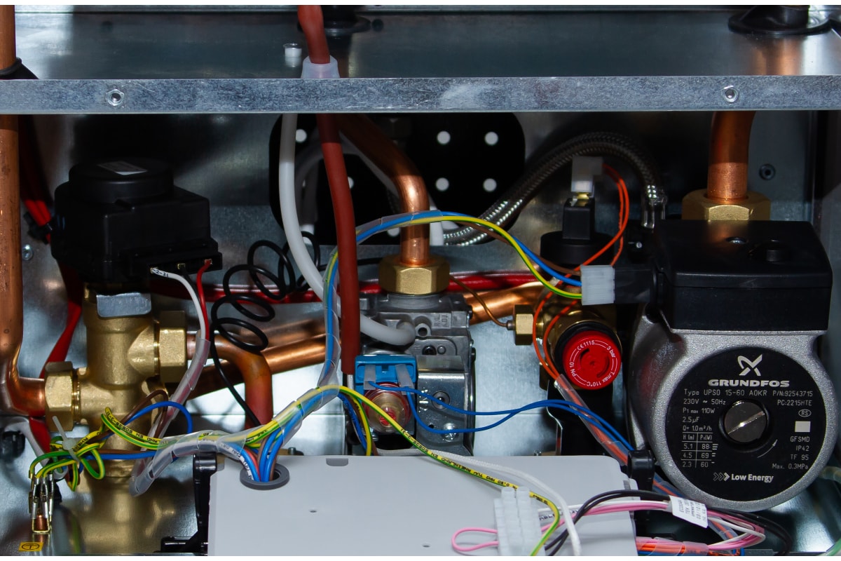 Газовый настенный котел Rimmini Premium VRB 32 1-но контурный, с дисплеем RimVRB32BP