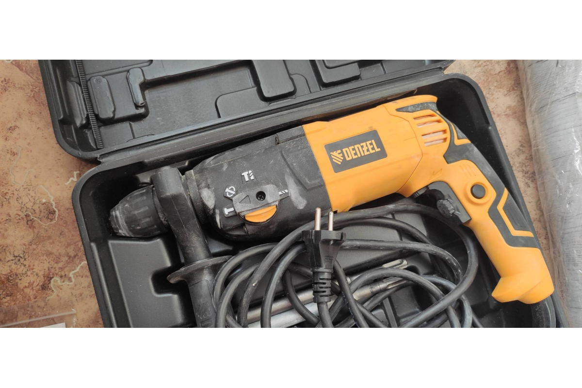 Электрический перфоратор Denzel RH-750-24 26605