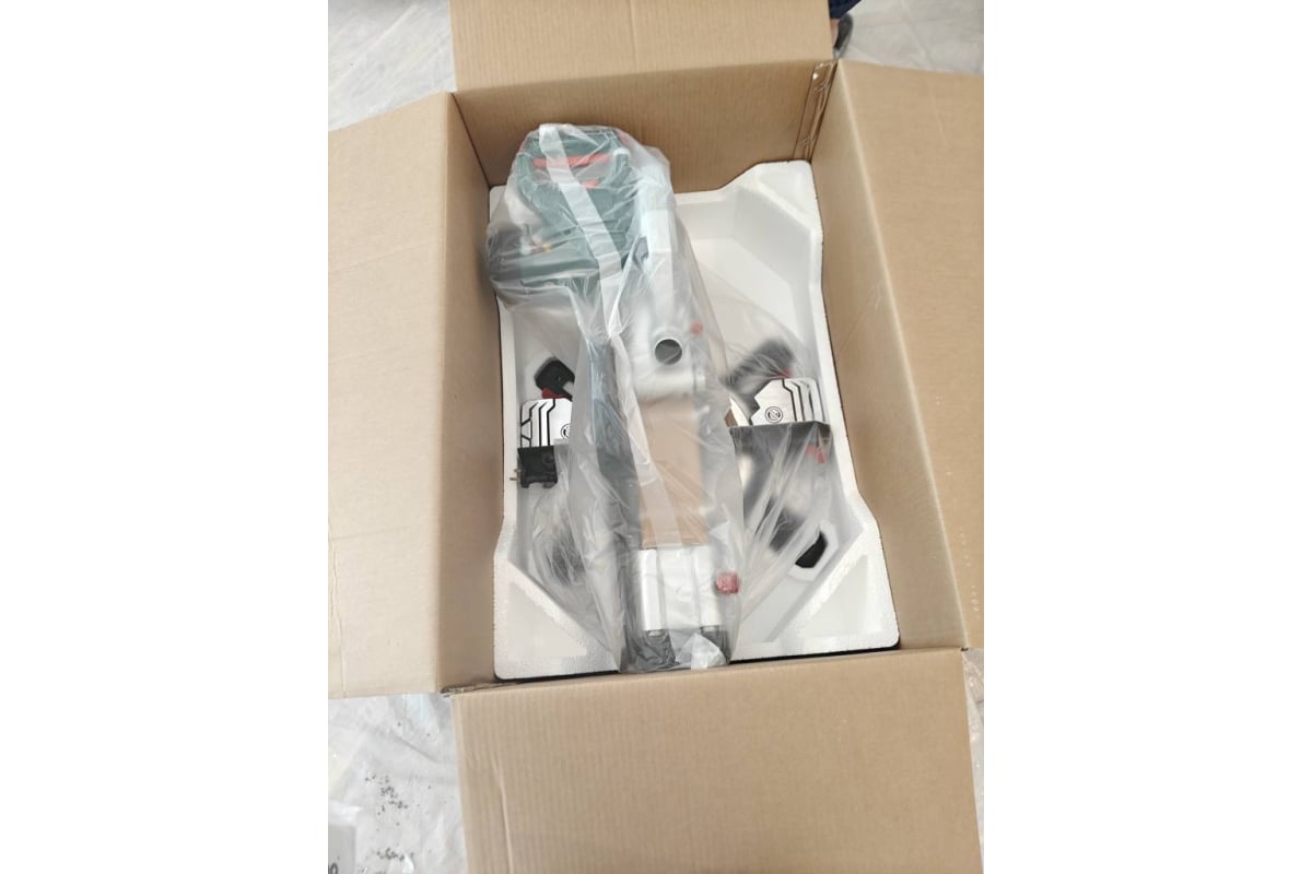 Торцовочная пила Metabo KGS 254 M 1800 Вт + пильный диск 613254000