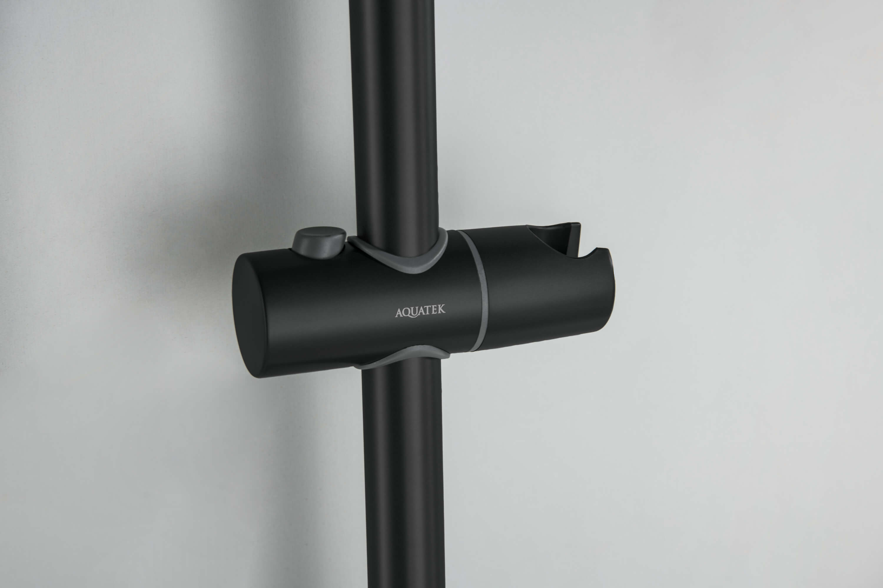 Душевой гарнитур Aquatek Лугано AQ2022MB черный матовый Душевой гарнитур Aquatek Лугано AQ2022MB черный матовый