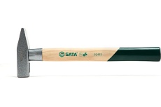 Слесарный молоток Sata 400 г, 320 мм, деревянная рукоятка 92403