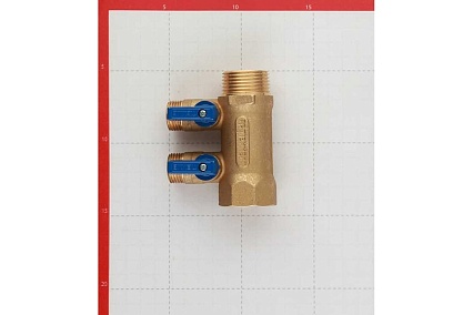 Коллектор Tiemme 2 отвода, с шаровыми клапанами 1х1/2"(16) (латунь) синие ручки 1820042