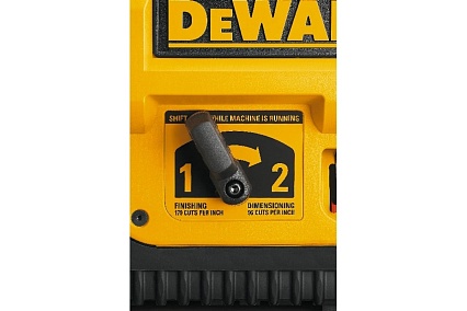 Рейсмусный станок DeWalt 1800 Вт, макс. ширина 330 мм DW735-KS