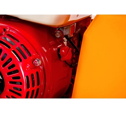 Виброплита с баком для воды 5.5 л.с. Gigant Honda Engine BVP95T-H160