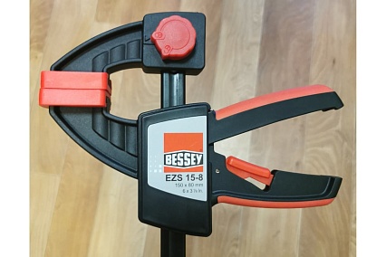 Струбцина BESSEY пистолетного типа, 0.2 кН, 150 мм x 80 мм, распор 170 - 360 мм BE-EZS15-8