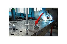 Зажимной элемент для сварочных столов BESSEY 300/40-175, 5.5 кН, рычажная рукоятка BE-TWV28-30-17H
