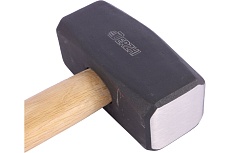 Кованая кувалда DERZHI с деревянной рукояткой, 5000 г 8803-500