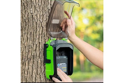 Аккумуляторный насос для полива из бочки GreenWorks 24V, без АКБ и ЗУ 3401007