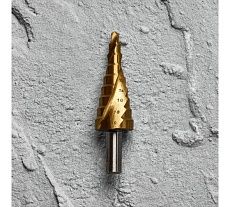 Сверло ступенчатое по металлу Advancetool 4-20 мм, HSS6542M2 (Р6М5) c TiN покрытием ADT-СМСТ0420Т