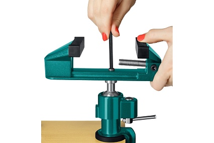 Шарнирно-поворотные тиски Kraftool Precision 75 мм 32711-75