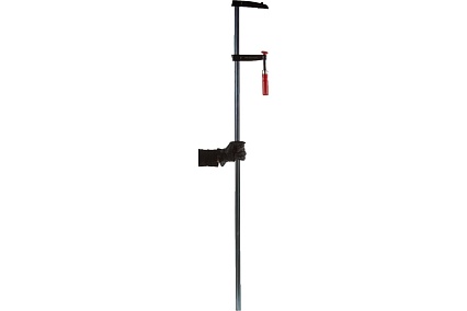 Струбцина BESSEY из ковкого чугуна 1500/120, усилие 5.5 кН, с деревянной рукояткой BE-TP150S12BE