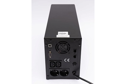 Источник бесперебойного питания Effekta Micropower 3000VA LCD Линейно Интерактивный, 3000ВА/1800Вт ksmicro3000IEC