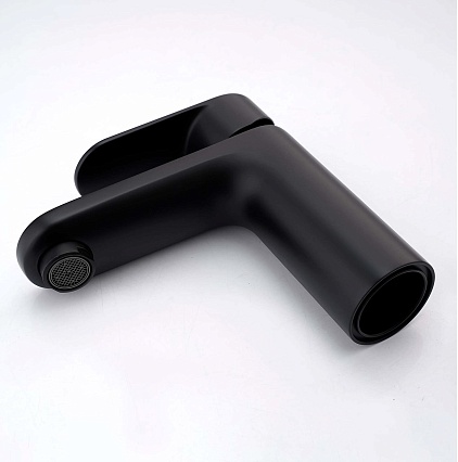 Смеситель для раковины Aquatek Ника AQ1810MB черный матовый