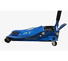 Домкрат подкатной гидравлический, г/п 3,5 тонны. Низкий профиль. Клапан защиты от перегруза. Быстрый старт. Педаль подьёма BRANN BRJ-3.5XP