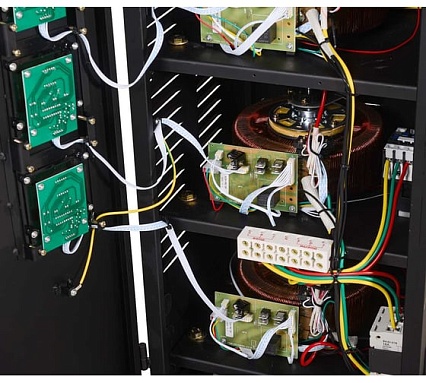 Трехфазный стабилизатор напряжения Ресанта ACH-9000/3-ЭМ 63/4/4