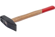 Молоток с деревянной ручкой КУРС Оптима 600 г 44106