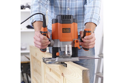 Фрезер Black&Decker KW1200E