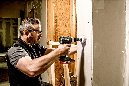 Аккумуляторная ударная дрель-шуруповерт Metabo SB 18 LT BL 602316800