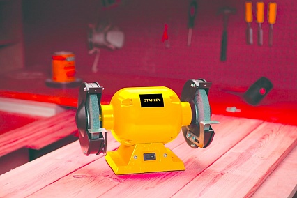 Электроточило Stanley STGB3715