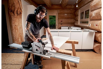 Аккумуляторная погружная пила Metabo KT 18 LTX 66 BL 601866660