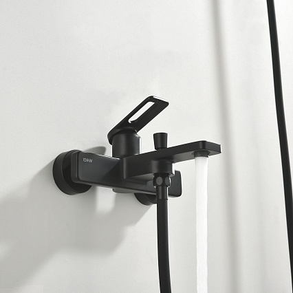 Смеситель для ванны Black&White Gravity GL-9101-MB черный матовый Смеситель для ванны Black&White Gravity GL-9101-MB черный матовый