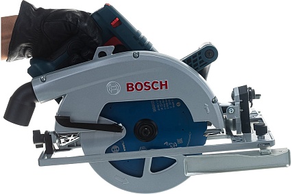 Аккумуляторная дисковая пила Bosch GKS 18V-68 GC соло 06016B5100