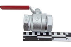 Шаровой кран Giacomini R250D 1 1/2&quot;, внутренняя/внутренняя, ручка-рычаг красный, хромированный R250X007