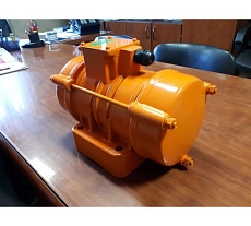 Вибратор высокого ресурса ВИБРОМАШ ВИ-11-50 В (220В)