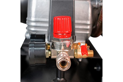 Компрессор Verton Air AC-50/450RV 230/50 В/Гц, масляный, ременной, 450 л/м, 50 л, 10 бар, 2.2 кВт, 1000 об/мин, рапид, асинхронный, однофазный 01.14017.15124