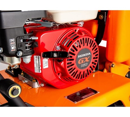 Виброплита с баком для воды 5.5 л.с. Gigant Honda Engine BVP80T-H160