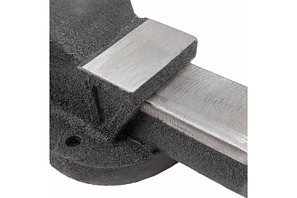 Тиски стальные с наковальней Forsage 6"-150мм F-6540206(7657)