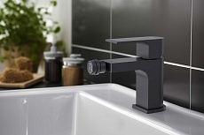Смеситель для биде Aquatek Лира AQ1418MB черный матовый
