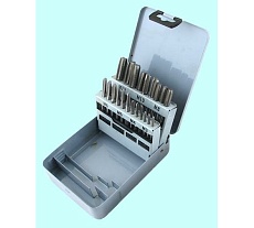 Набор CNIC из 7 комплектов 3-х штучных метчиков М3-М12 Р18 в мет. коробке 21 позиция 53867