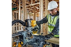 Бесщеточная торцовочная пила DeWalt 54 В XR FLEXVOLT DCS727N-XJ
