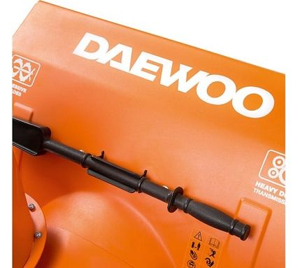 Бензиновый снегоуборщик Daewoo DAST 8065