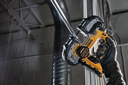 Ручная ленточная пила по металлу DeWalt 18 В XR DCS377NT-XJ
